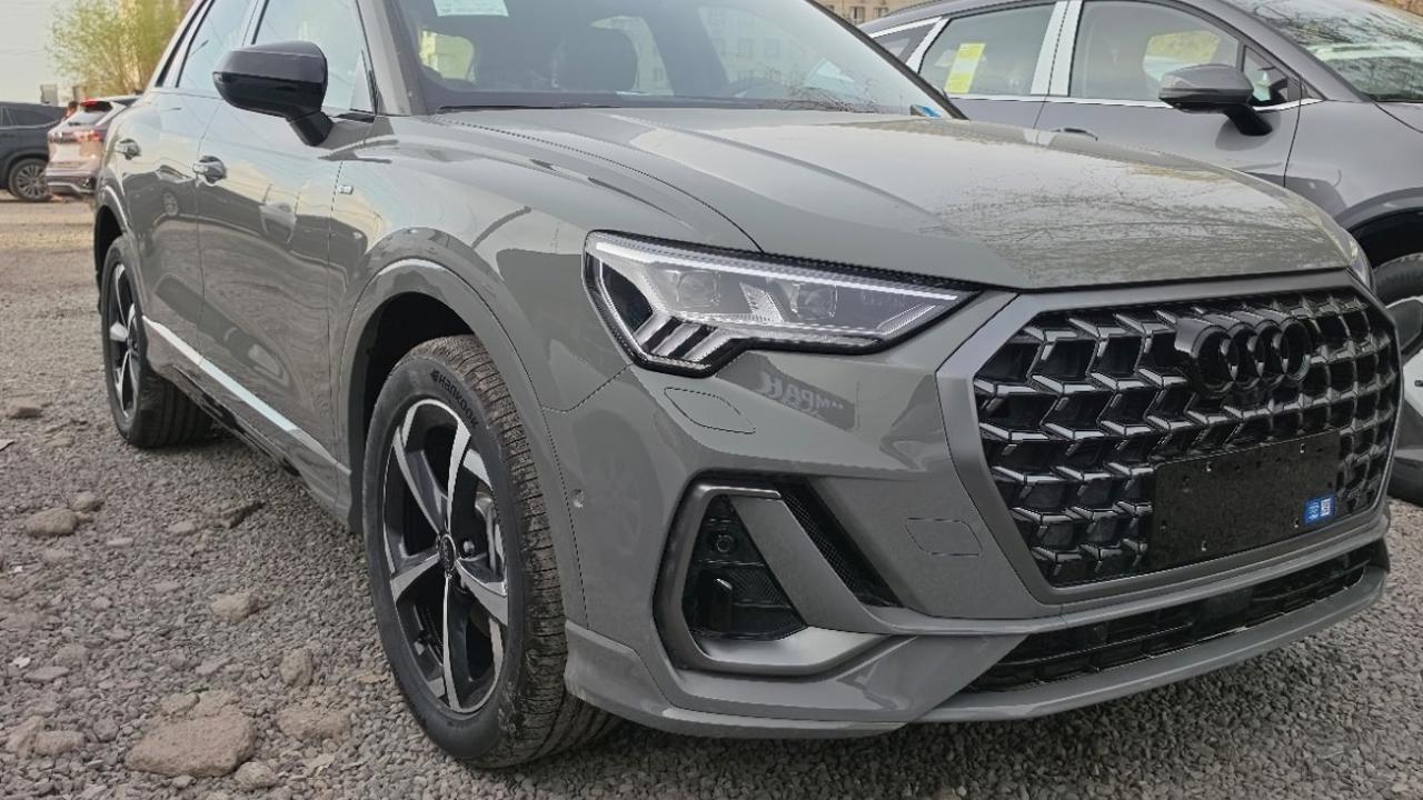 Audi Q3