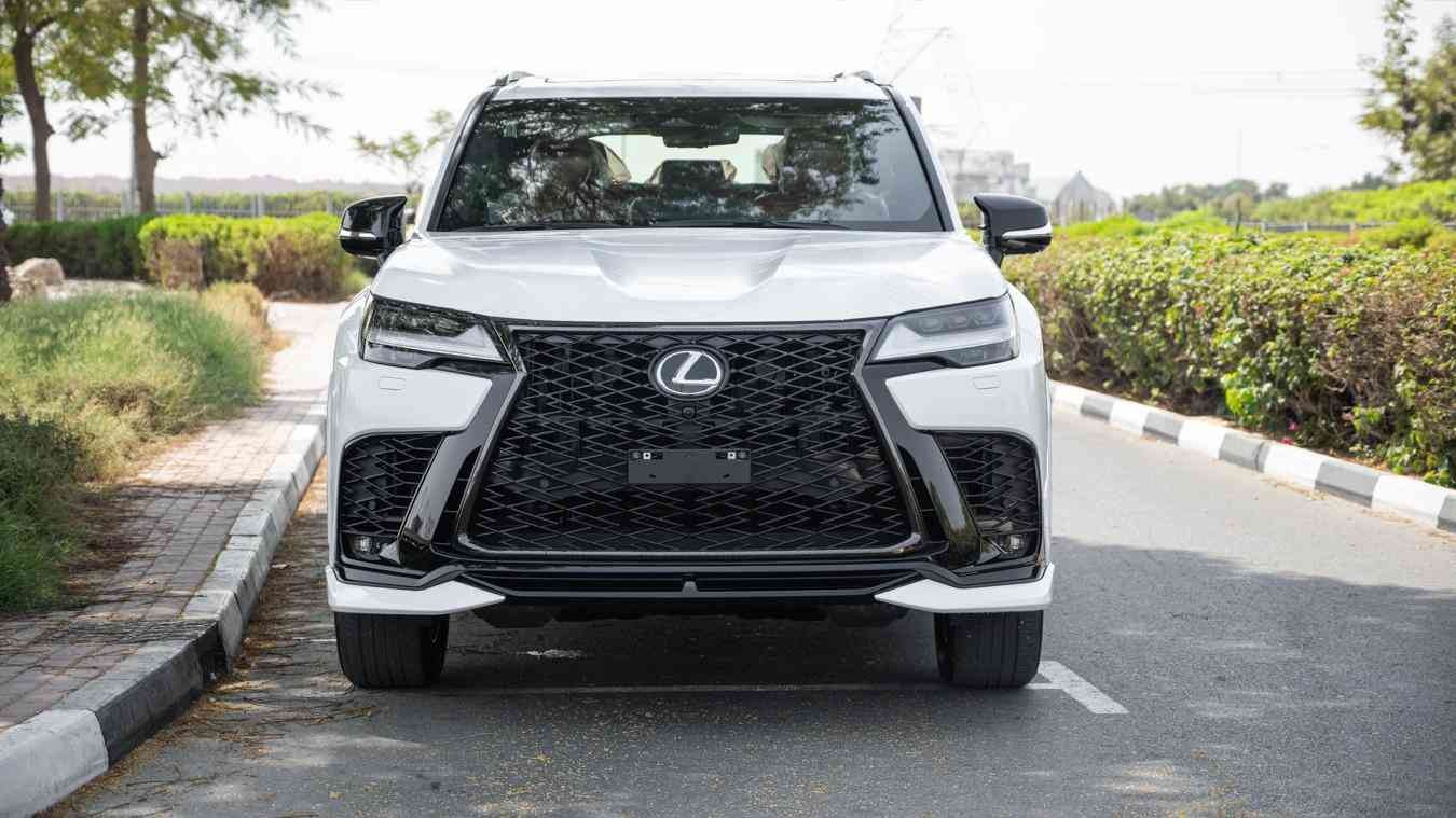 Lexus LX 600