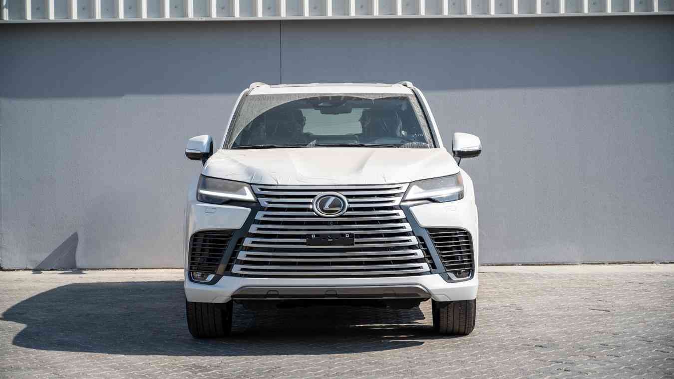 Lexus LX700h