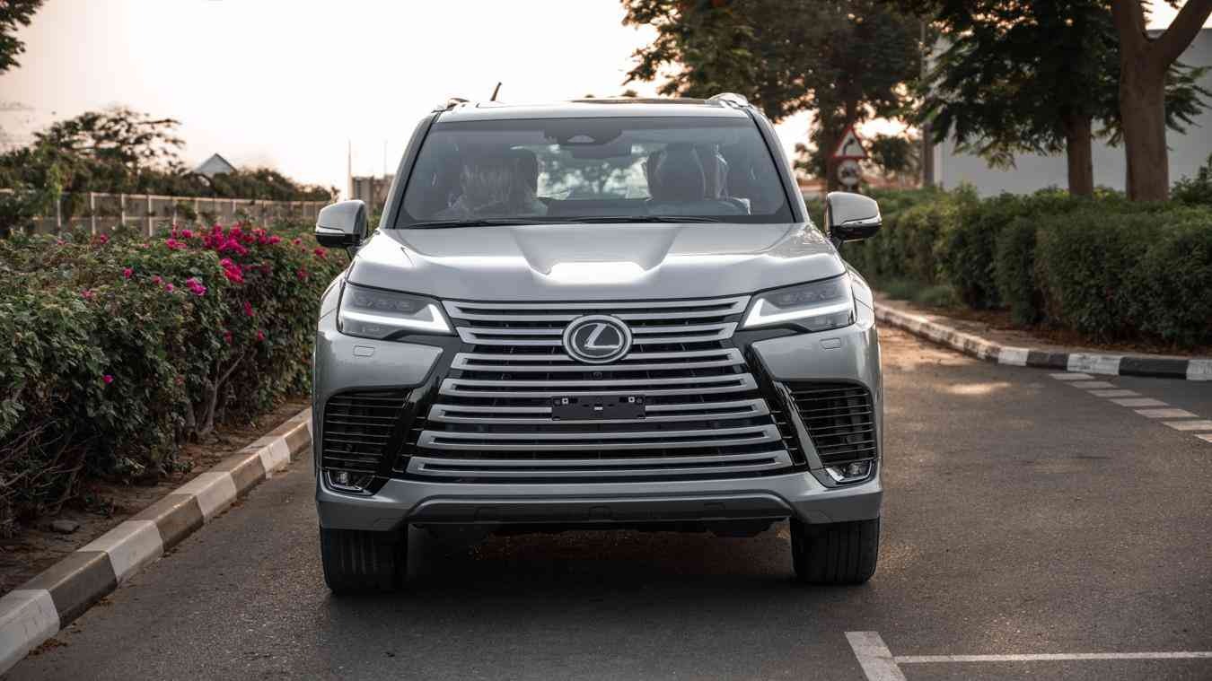Lexus LX 600
