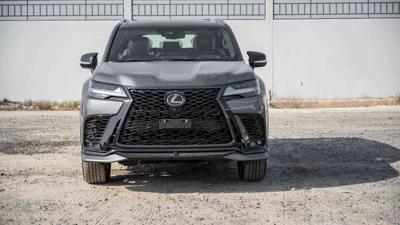 Lexus LX 600
