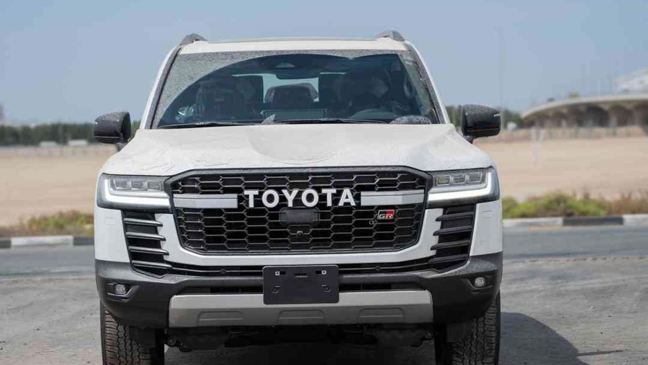 Toyota Land Cruiser 300