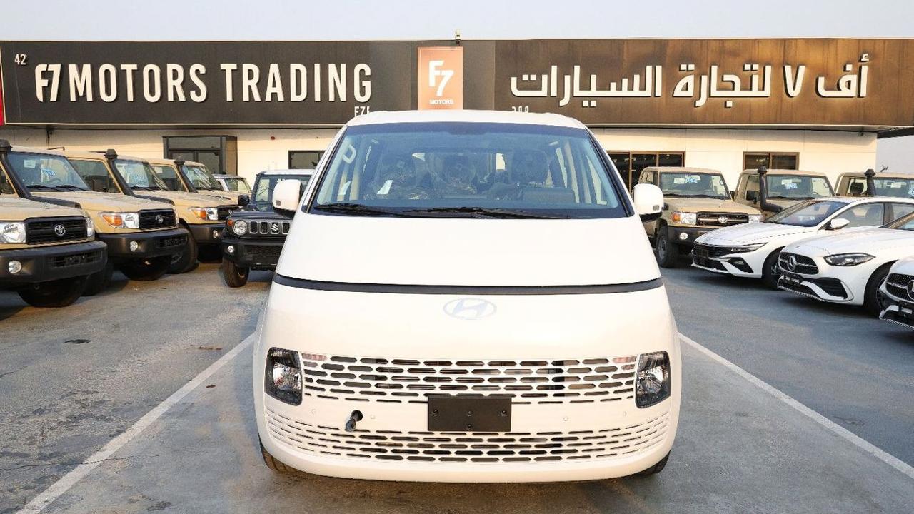 Hyundai Staria