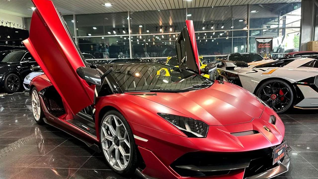 Lamborghini Aventador