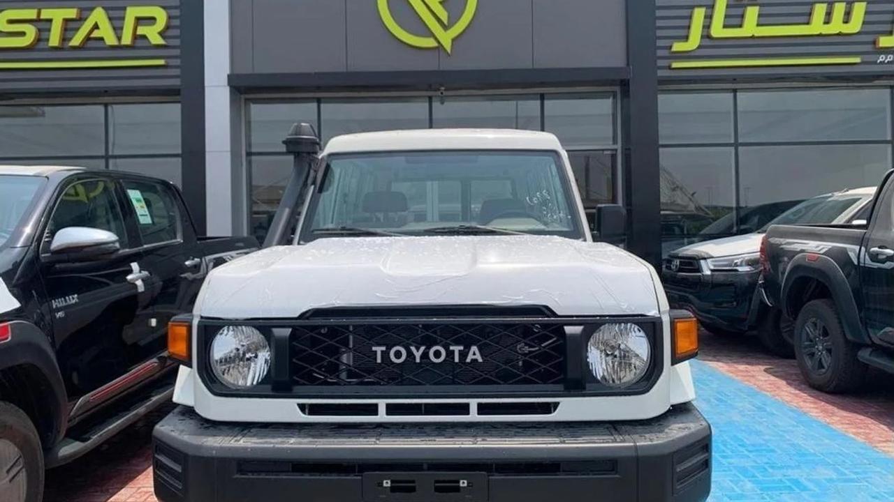 Toyota Land Cruiser 78 Hard Top