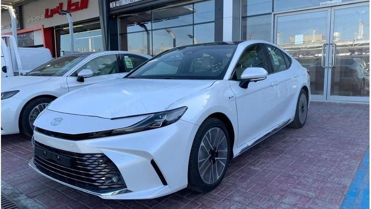 Toyota Camry Hybrid