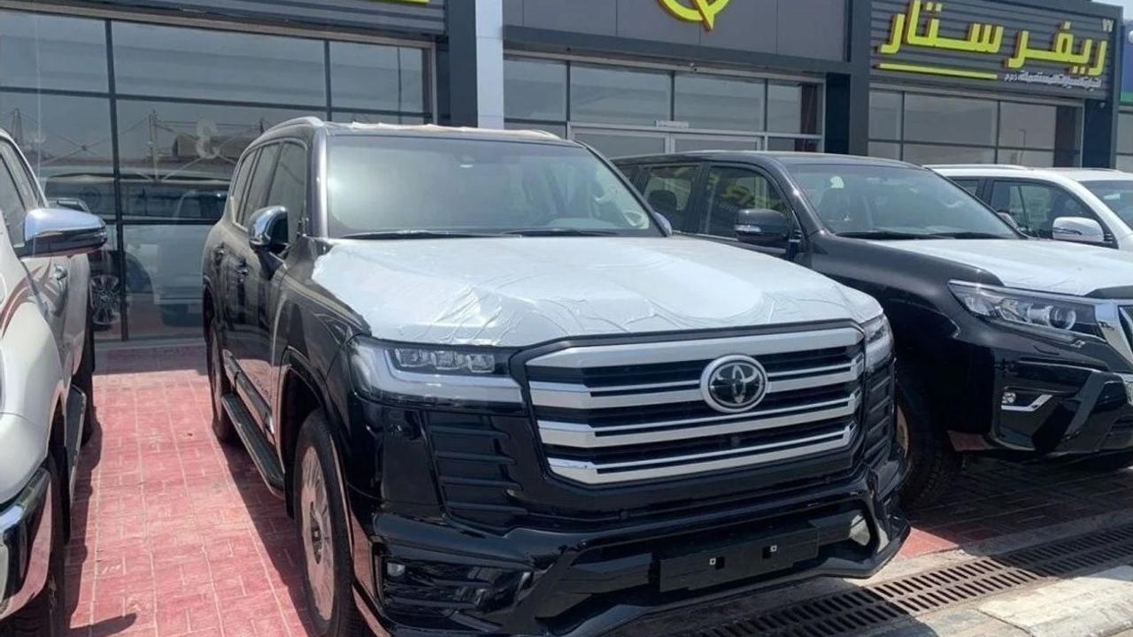 Toyota Land Cruiser 300