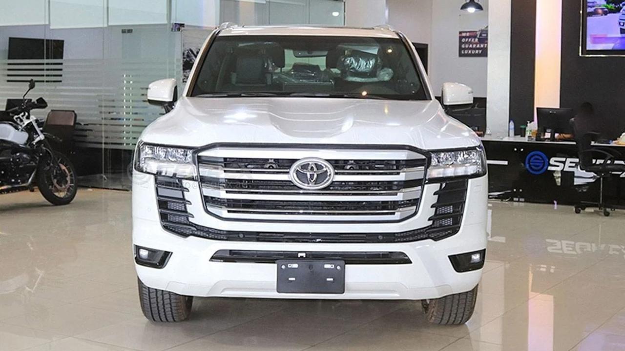 Toyota Land Cruiser 300