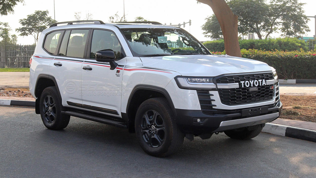 Toyota Land Cruiser 300