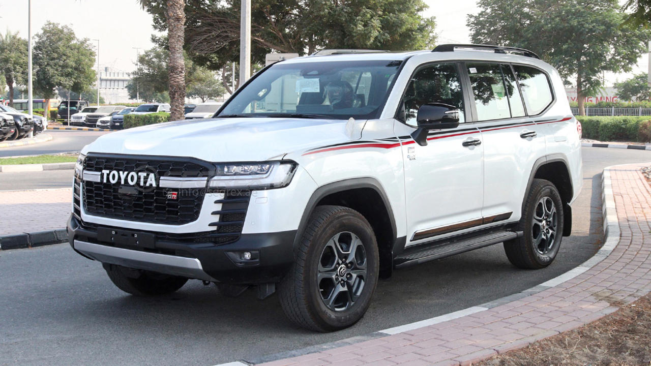 Toyota Land Cruiser 300