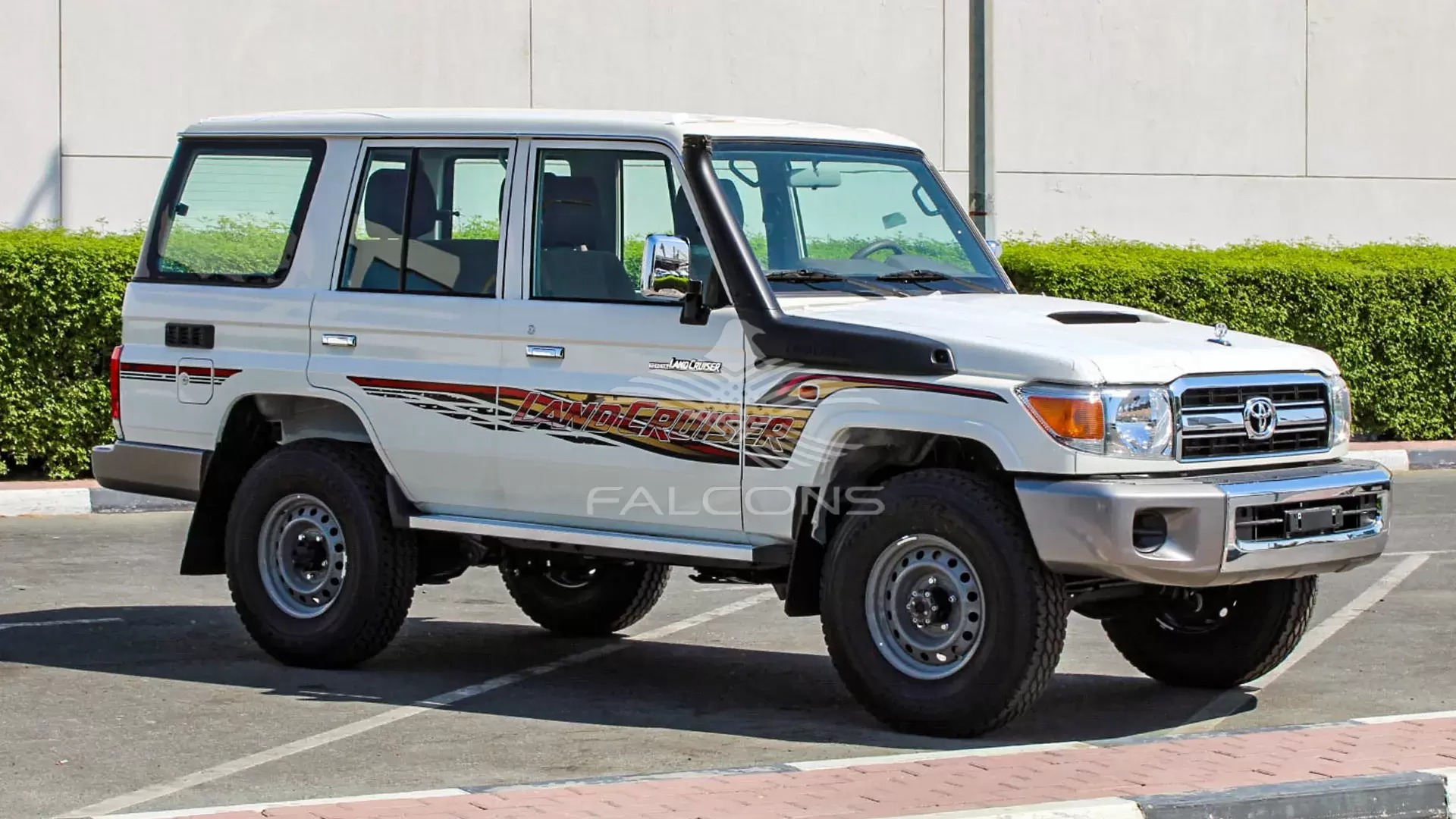 Toyota Land Cruiser 76 Wagon