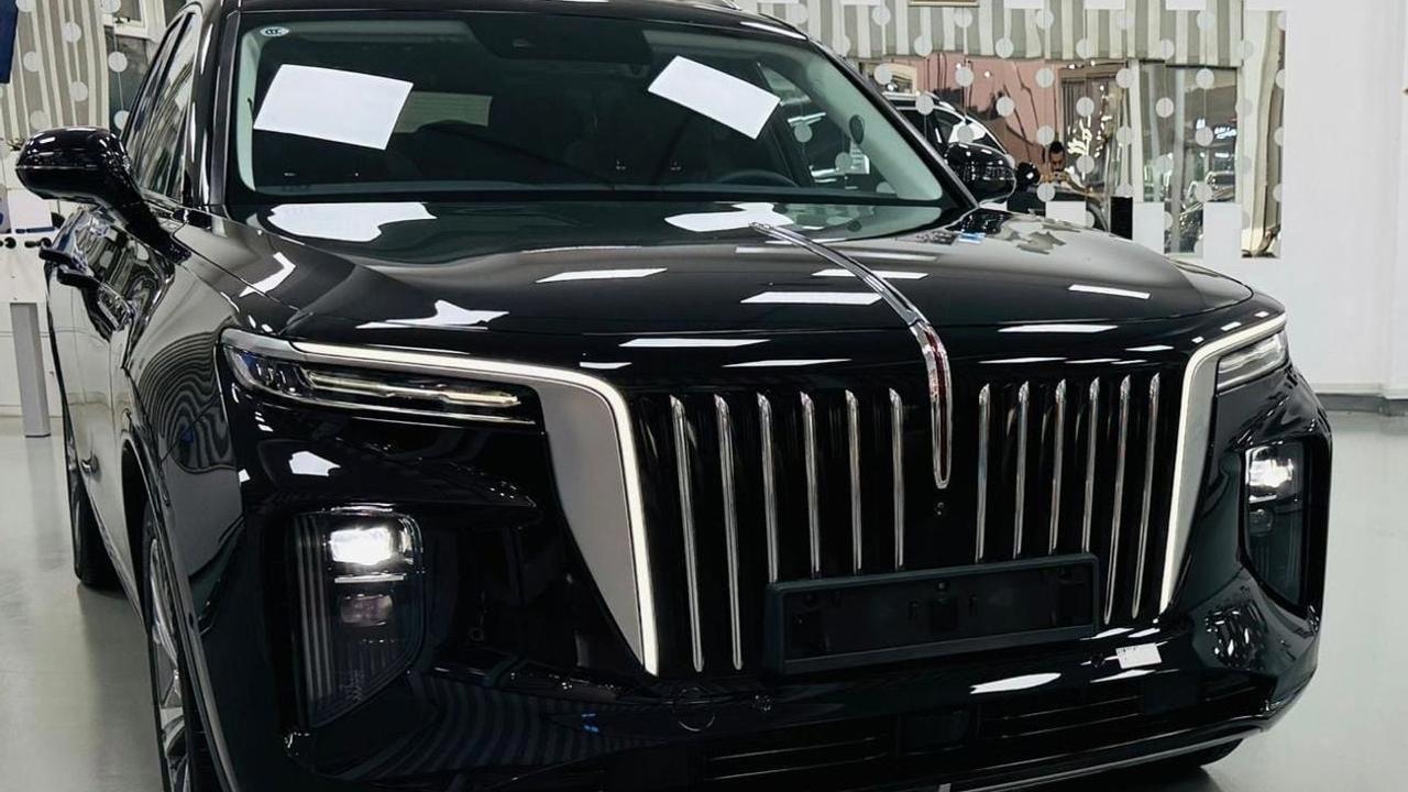 Hongqi E-HS9