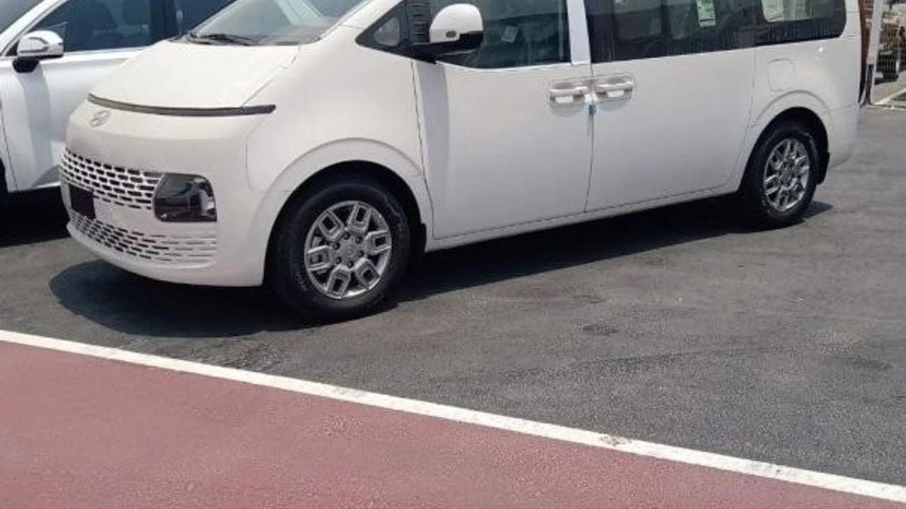 Hyundai Staria