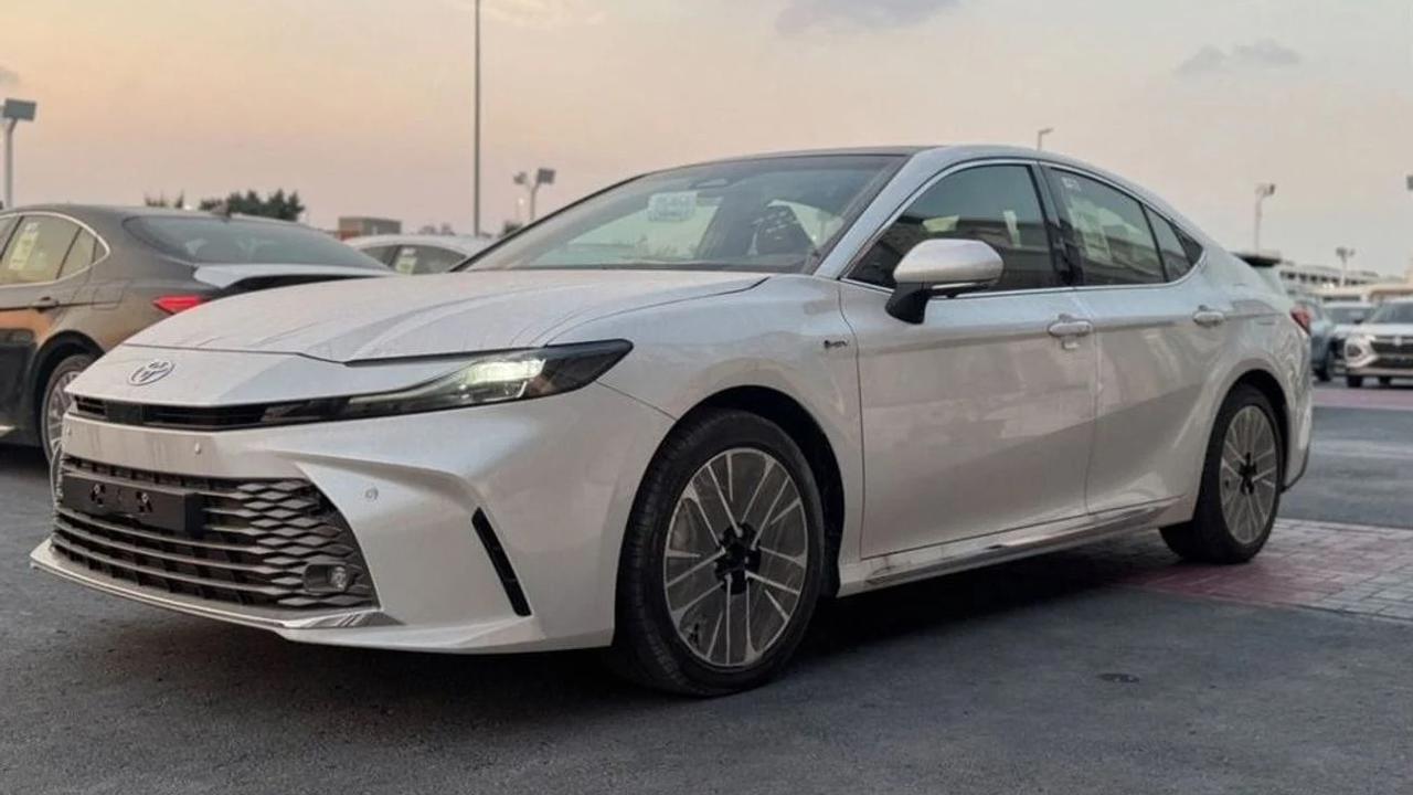 Toyota Camry Hybrid