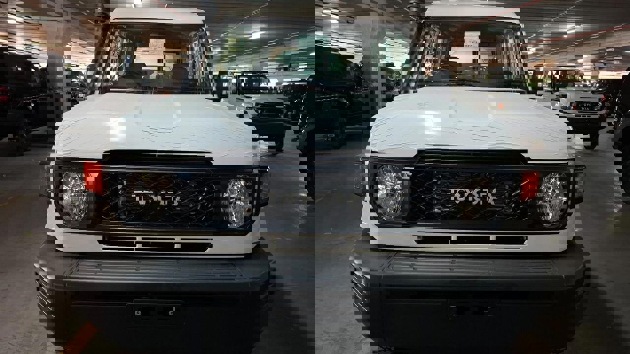 Toyota Land Cruiser 78 Hard Top