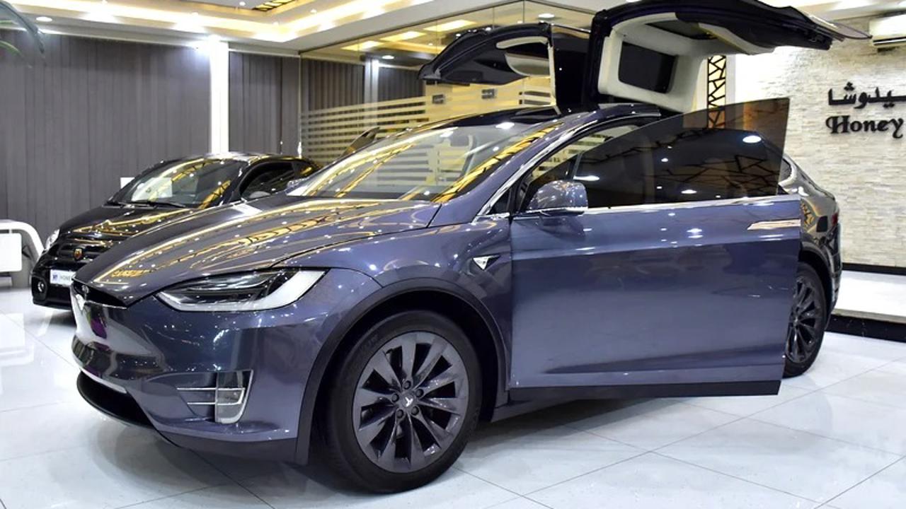 Tesla Model X