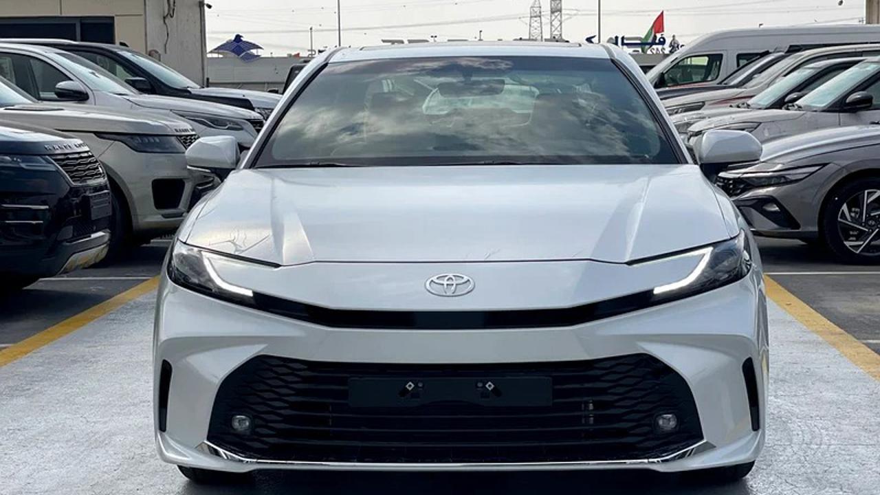 Toyota Camry Hybrid