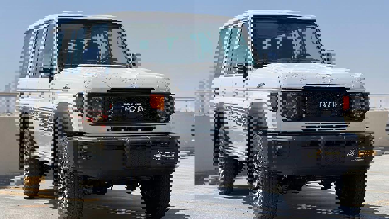 Toyota Land Cruiser 76 Wagon