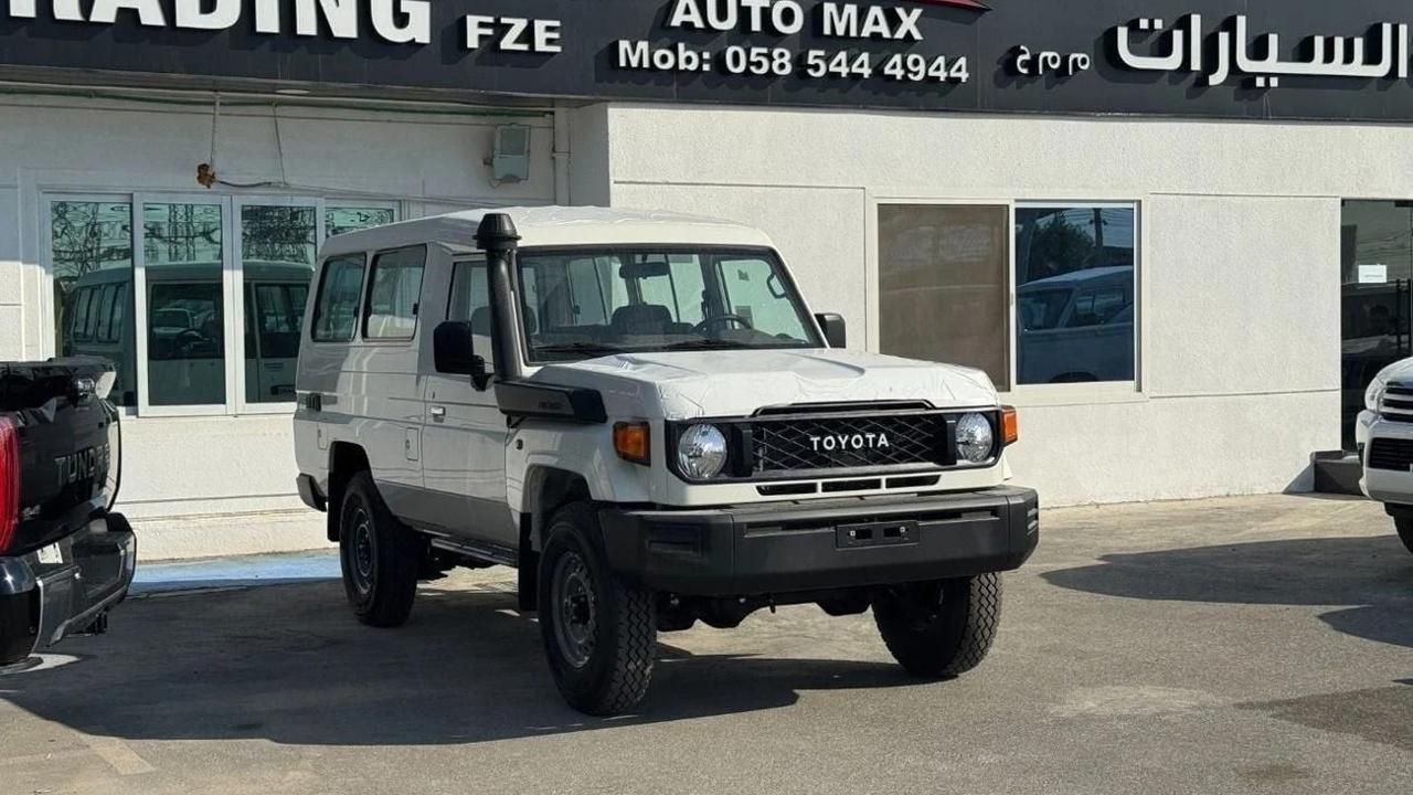 Toyota Land Cruiser 78 Hard Top