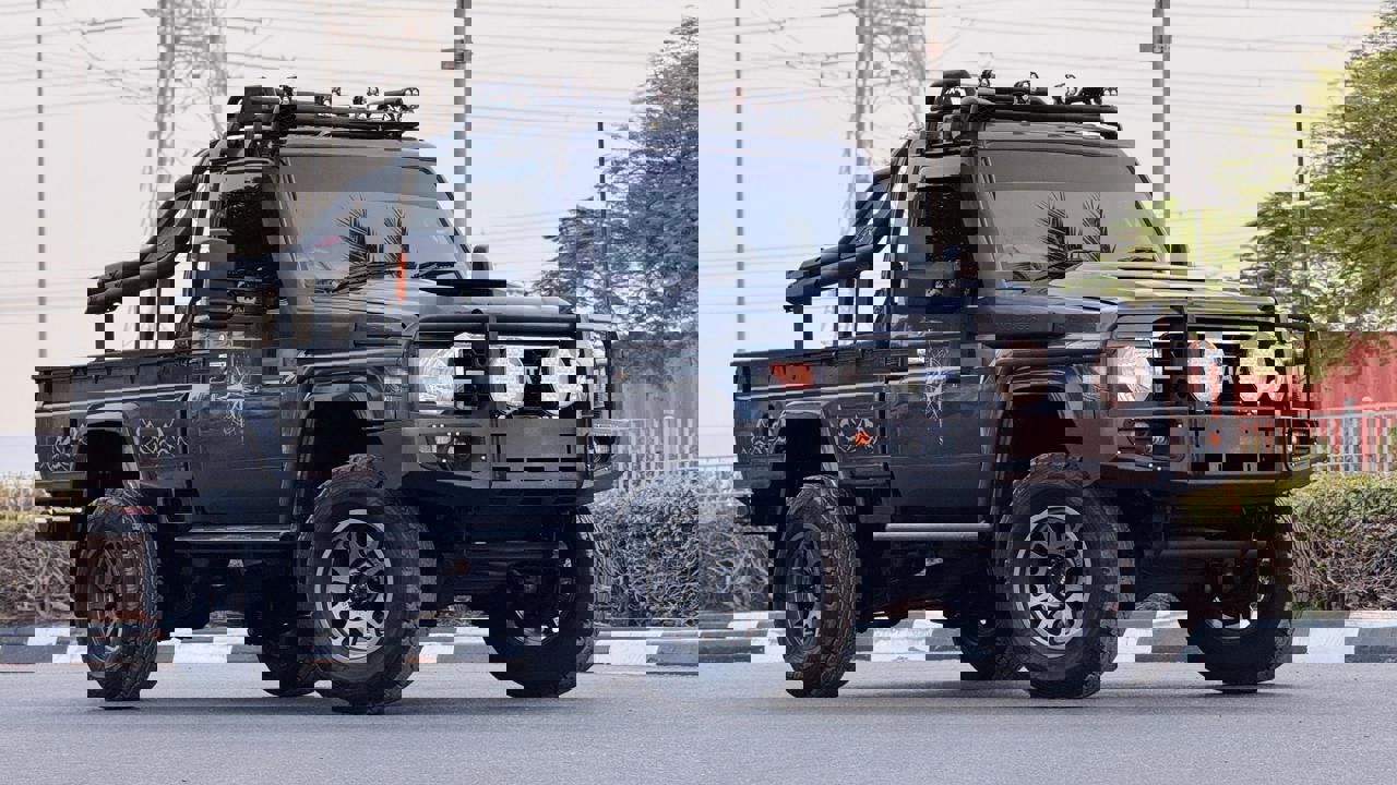 Toyota Land Cruiser