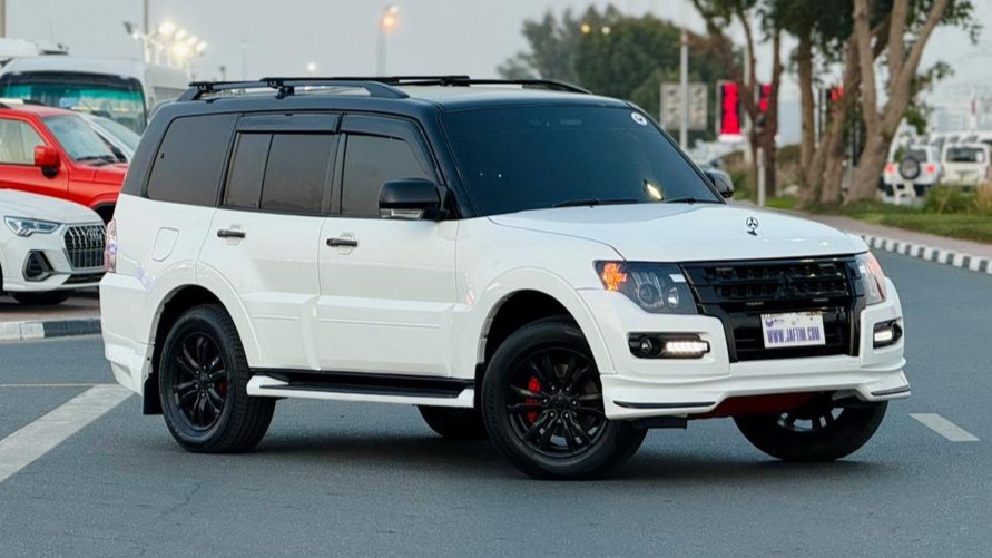 Mitsubishi Pajero iO