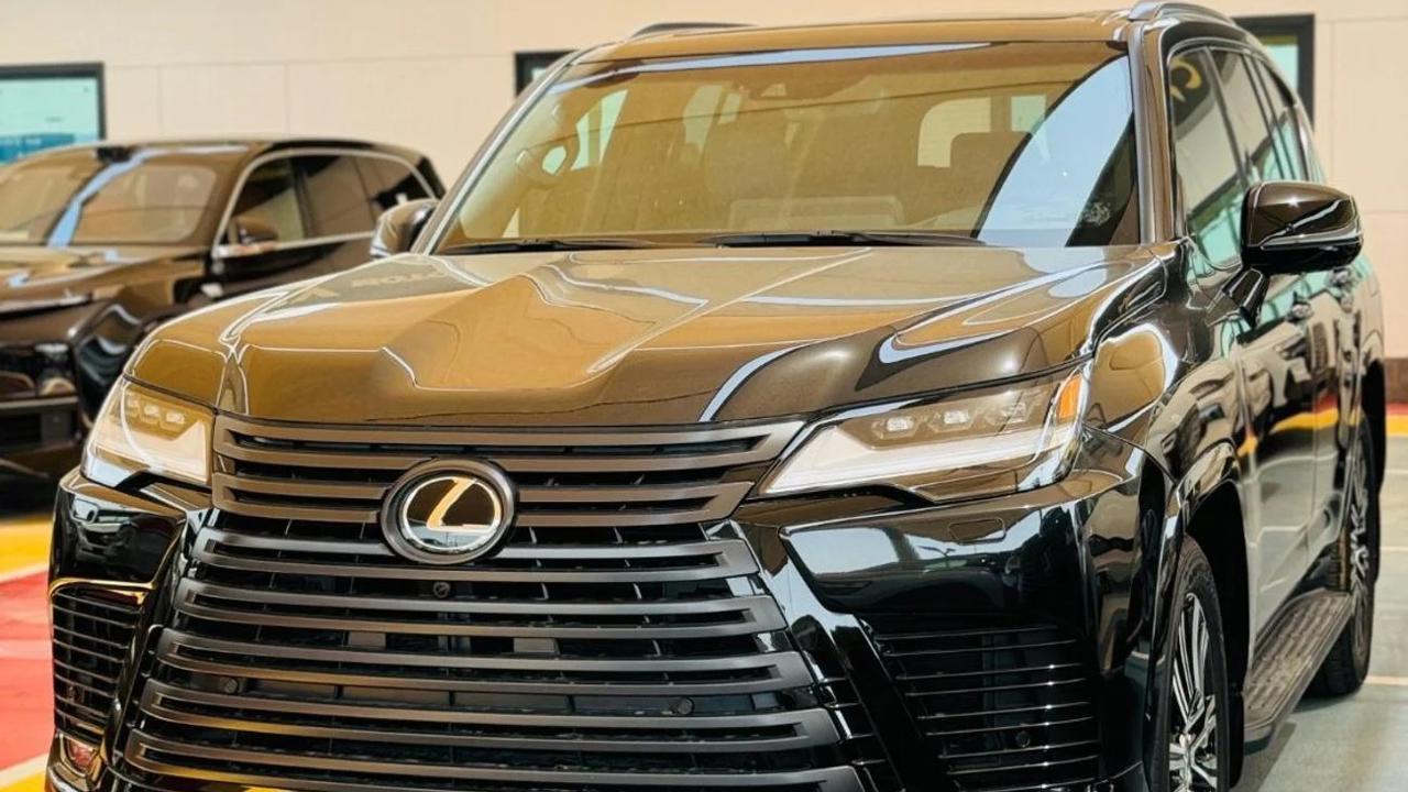 Lexus LX 600