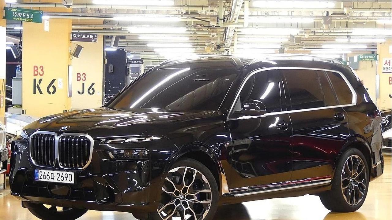BMW X7