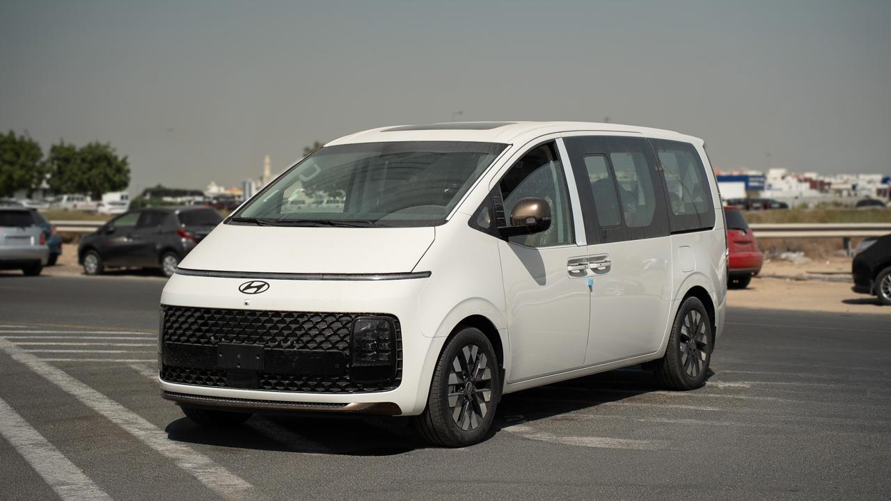 Hyundai Staria