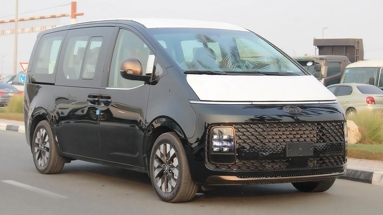Hyundai Staria