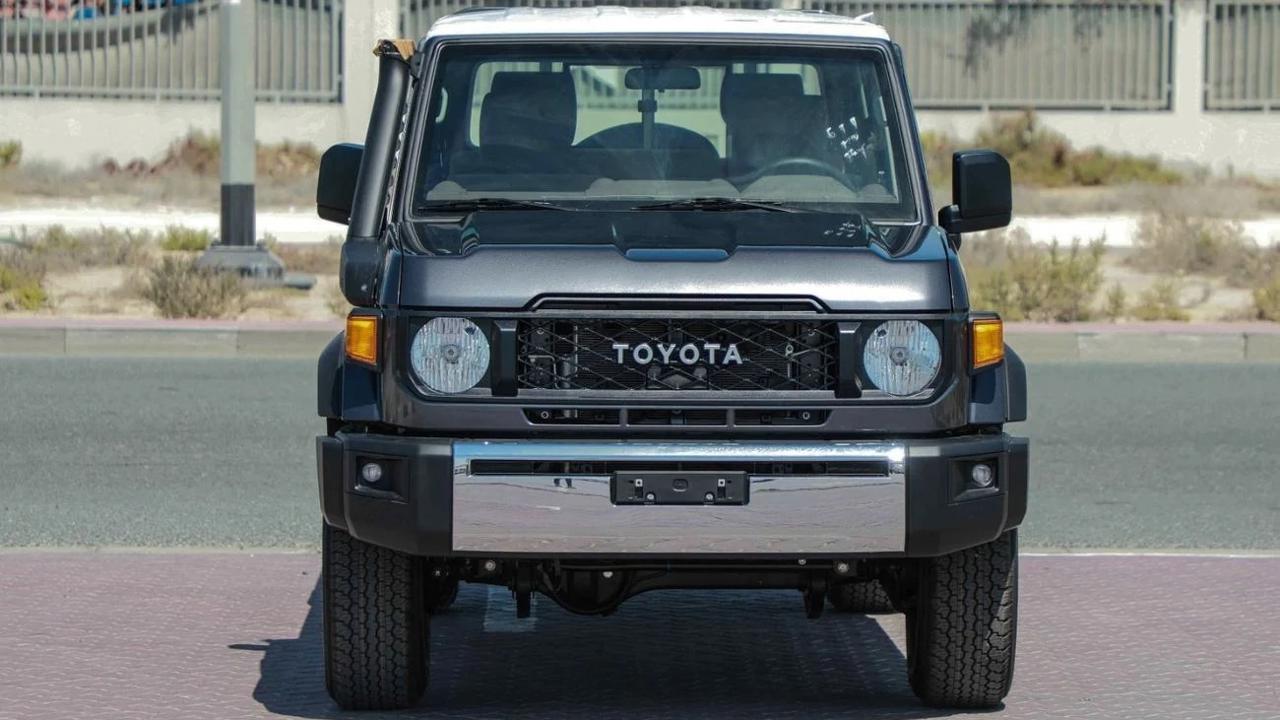 Toyota Land Cruiser 79 Pickup