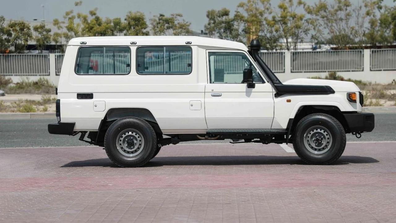 Toyota Land Cruiser 78 Hard Top