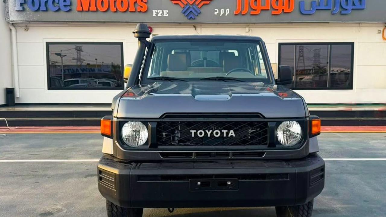 Toyota Land Cruiser 79 Pickup