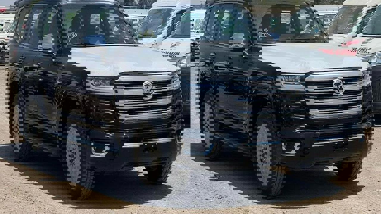 Toyota Land Cruiser 300
