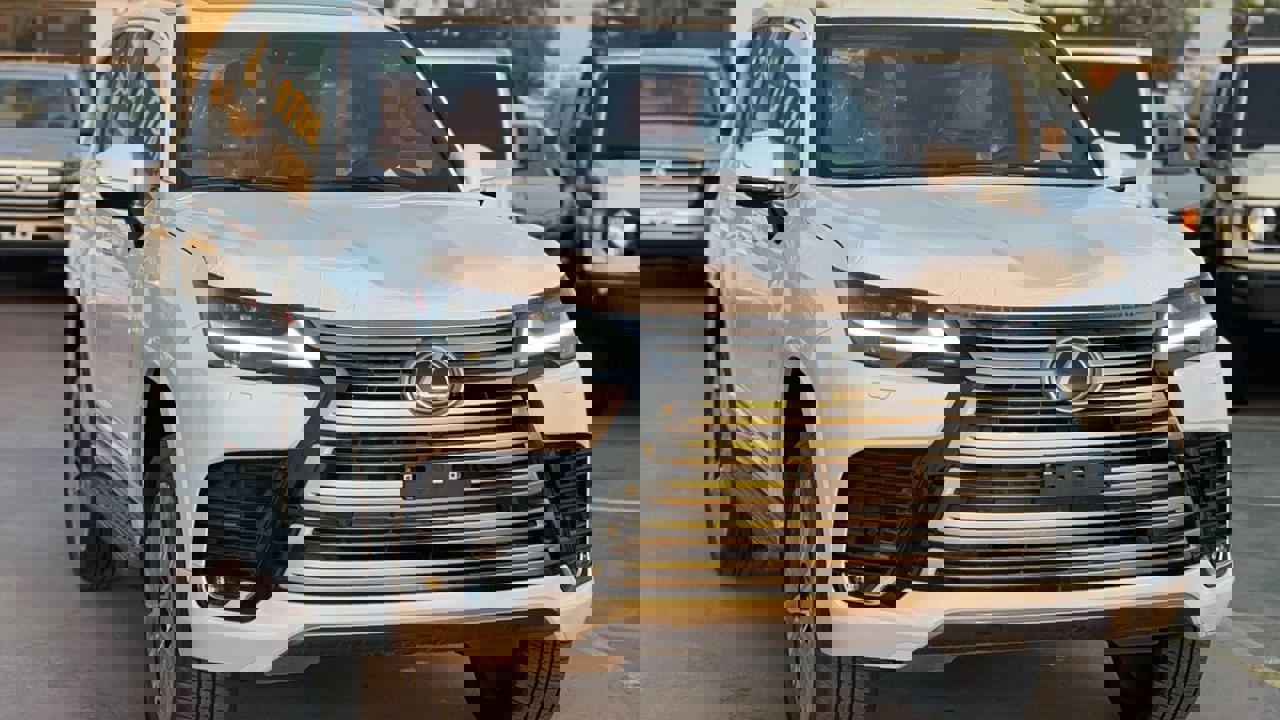 Lexus LX 600