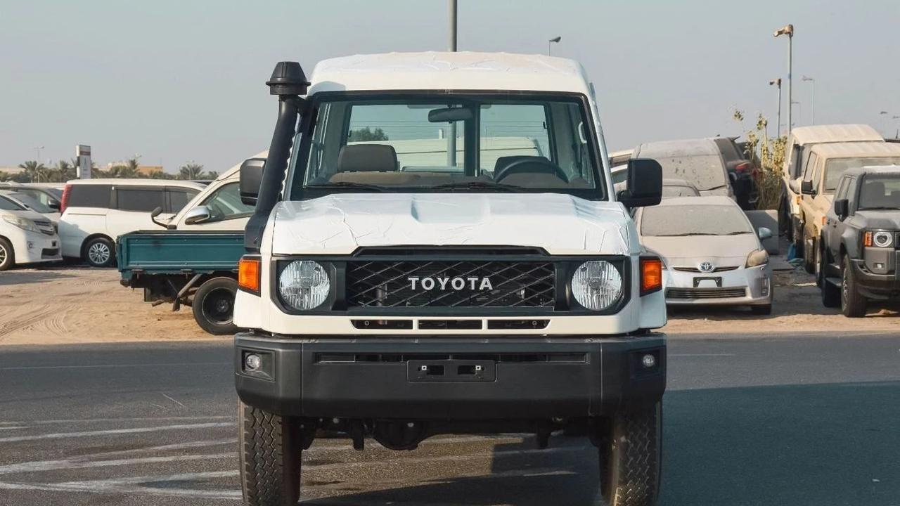 Toyota Land Cruiser 78 Hard Top