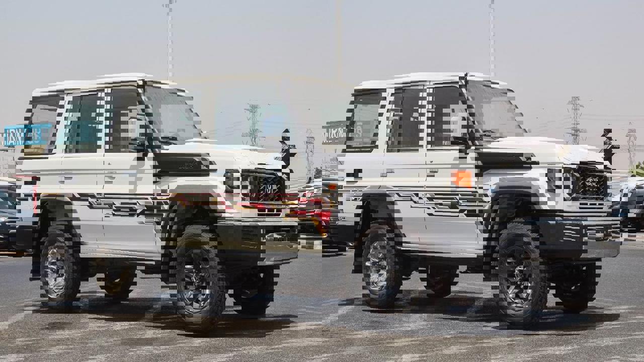 Toyota Land Cruiser 76 Wagon