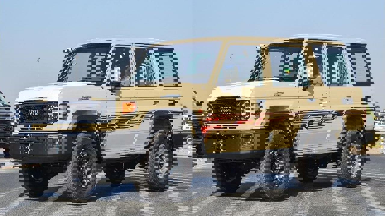 Toyota Land Cruiser 76 Wagon
