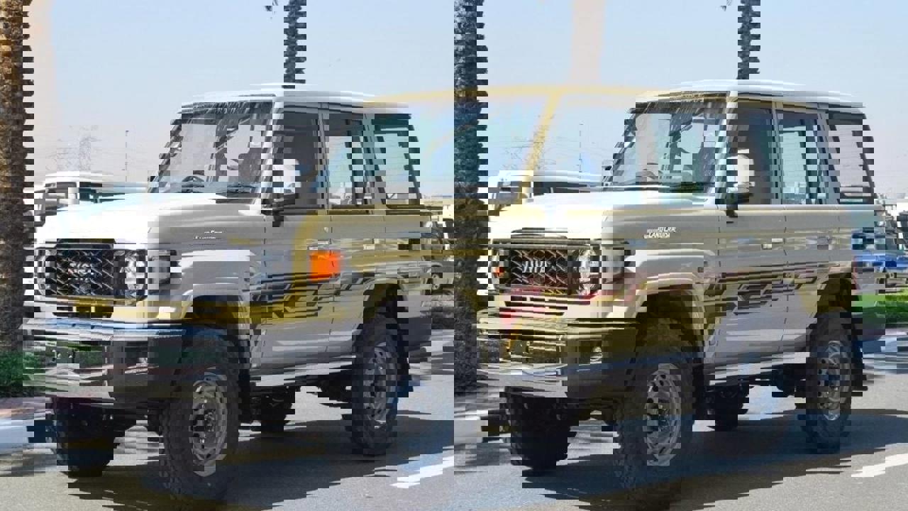 Toyota Land Cruiser 76 Wagon
