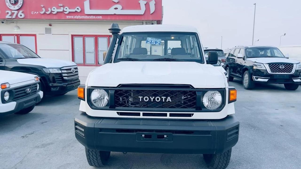 Toyota Land Cruiser 78 Hard Top