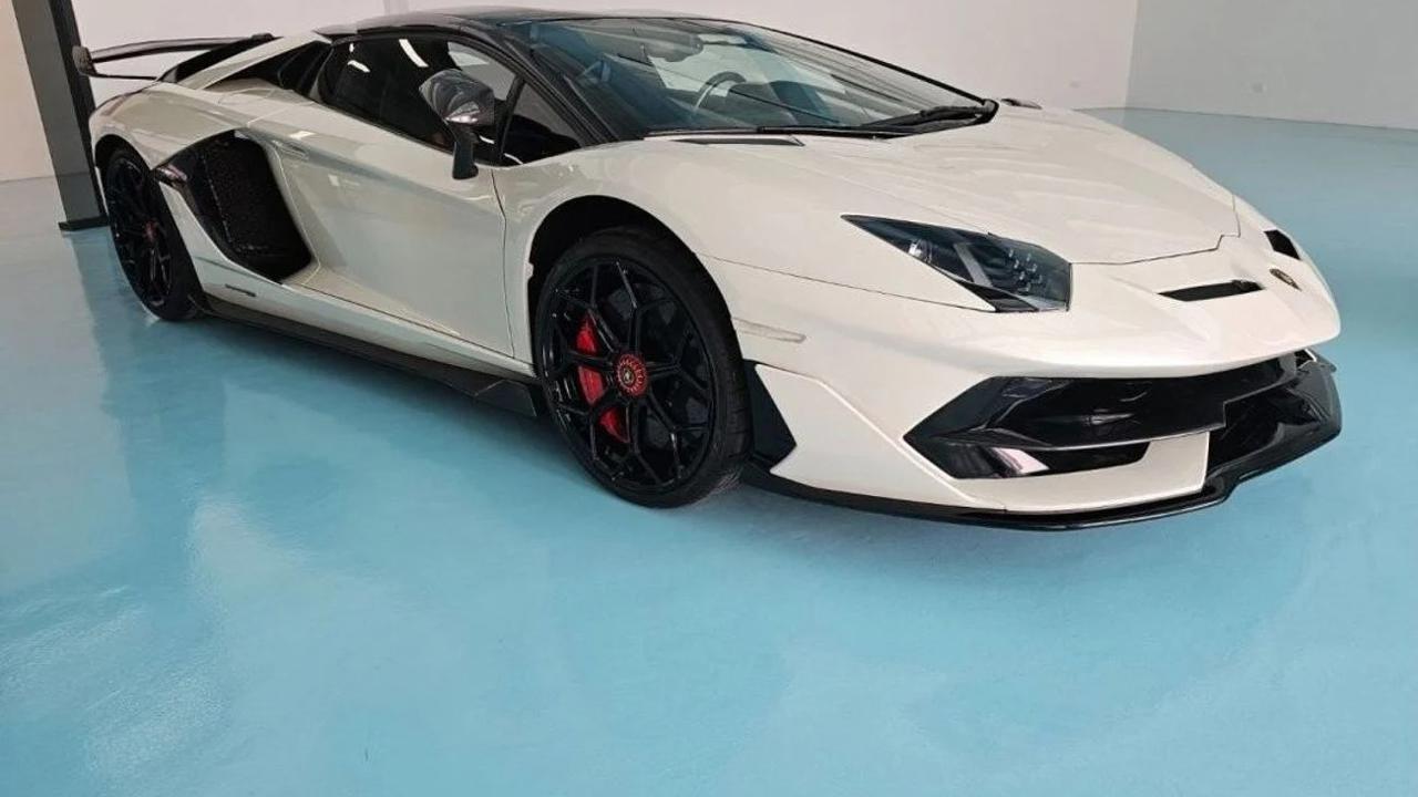 Lamborghini Aventador