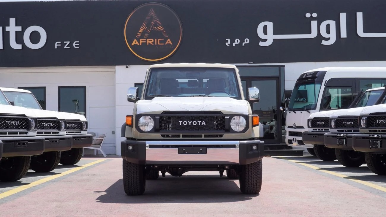 Toyota Land Cruiser 76 Wagon