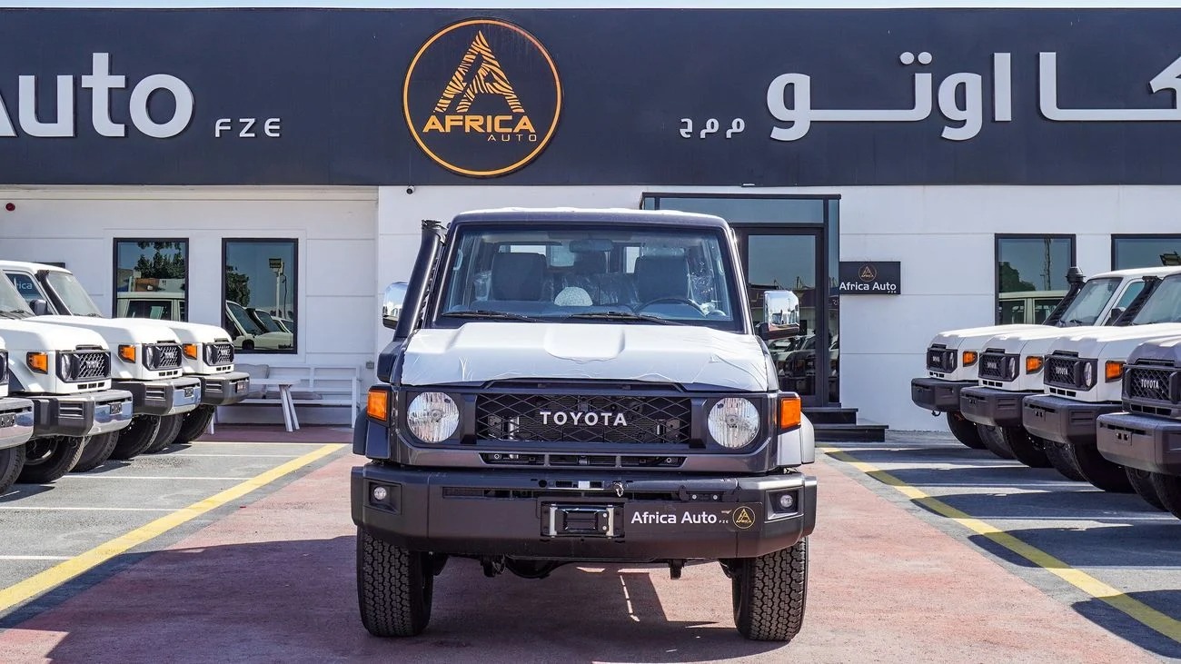 Toyota Land Cruiser 76 Wagon