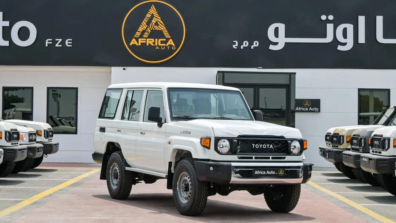 Toyota Land Cruiser 76 Wagon