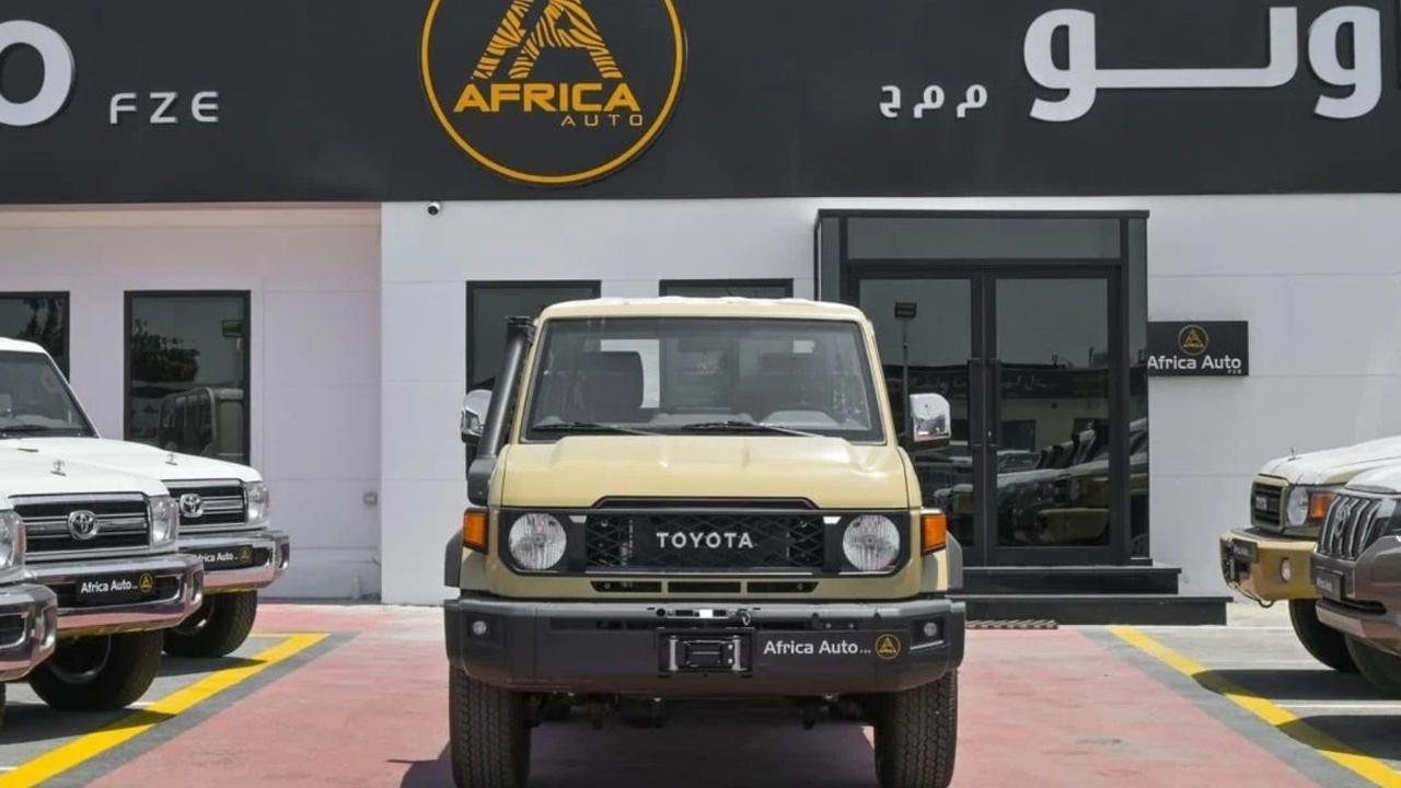 Toyota Land Cruiser 76 Wagon