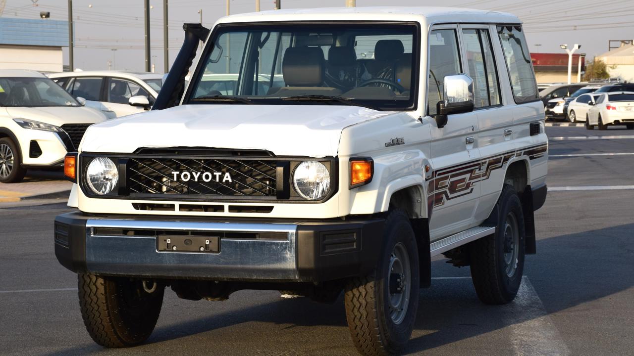 Toyota Land Cruiser 78 Hard Top