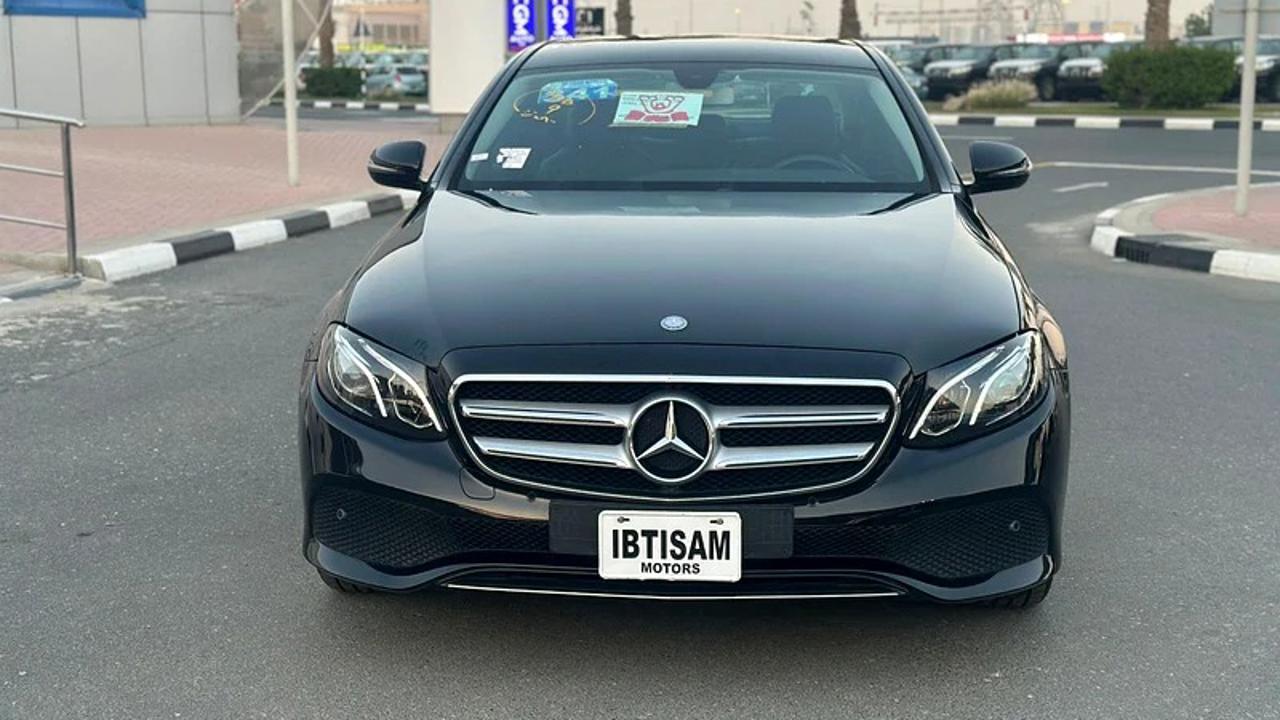 Mercedes-Benz E200
