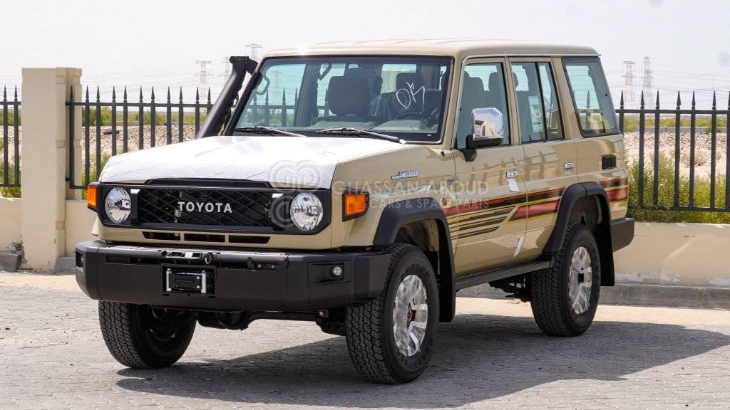 Toyota Land Cruiser 76 Wagon