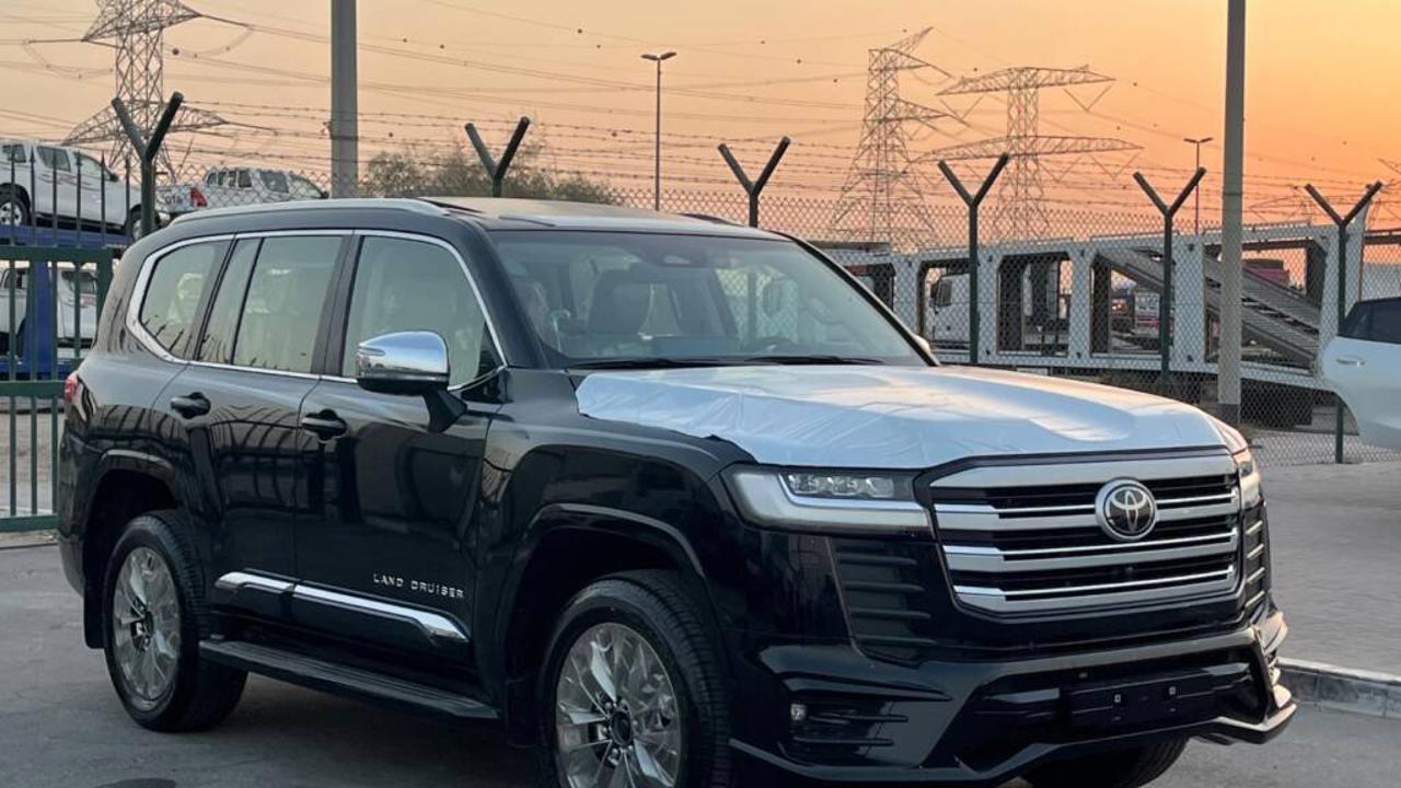 Toyota Land Cruiser 300