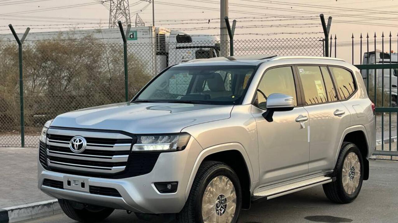 Toyota Land Cruiser 300