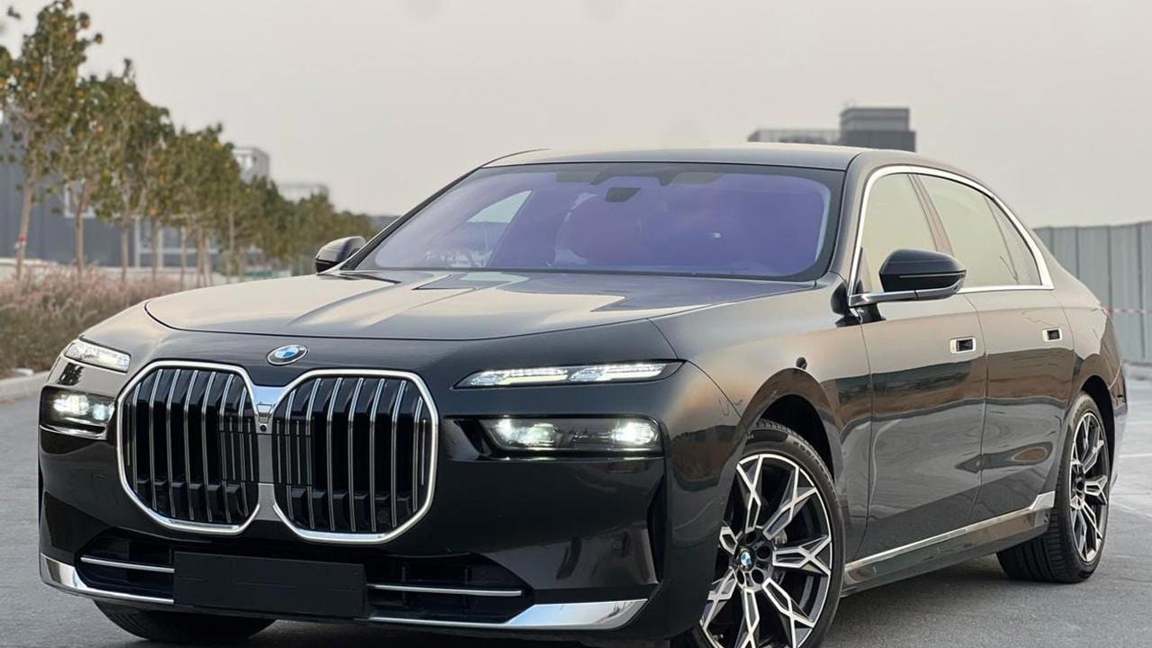 BMW 735i